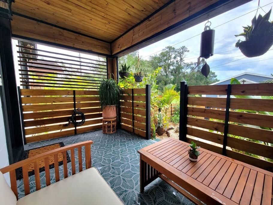 Cozy Af Jungle-House Hideaway Villa Тампа Екстериор снимка